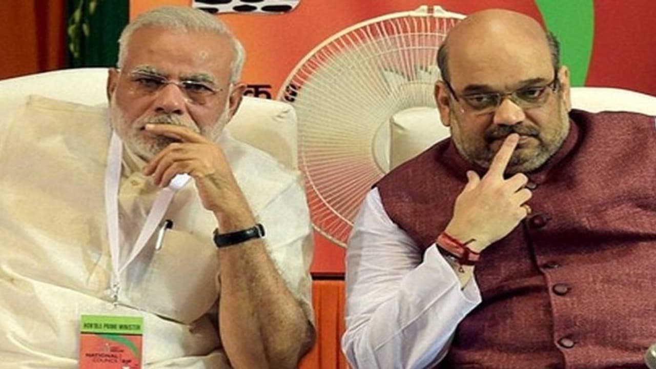 கைவிடாத பாஜக.. அதிமுகவில் இருவருக்கு மத்திய அமைச்சர் பதவி... யார் யார் அந்த இரண்டு எம்.பி.,க்கள்..?