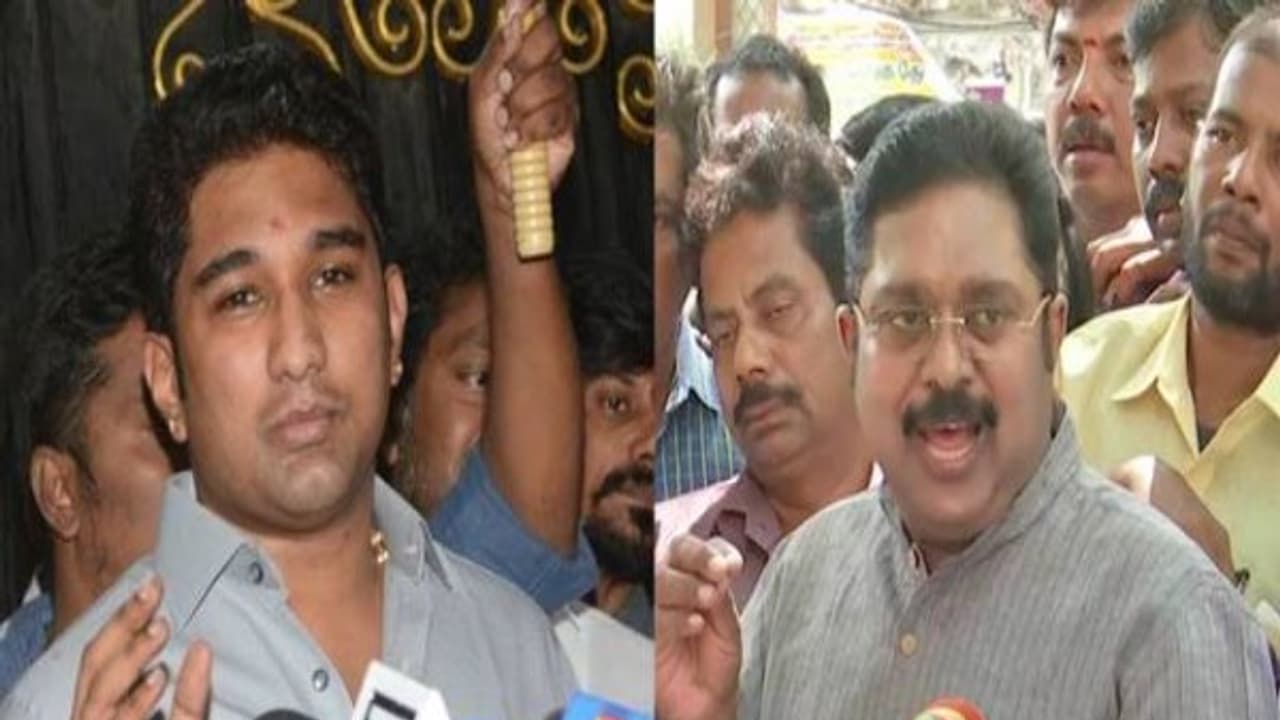 இரண்டு பேட்டிகள்... அரண்டு போன தமிழகம்..! தீயா பேட்டி கொடுக்கணும் கொமாரு..! இரண்டு பேட்டிகள்... அரண்டு போன தமிழகம்..! தீயா பேட்டி கொடுக்கணும் கொமாரு..!