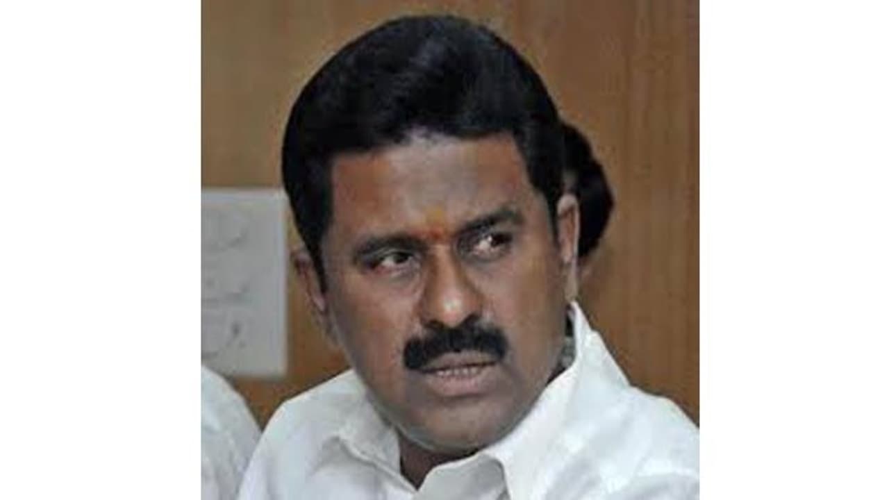 "ரேஷன் தட்டுப்பாட்டுக்கு காரணம் திமுக காங்., கூட்டணிதான்" அமைச்சர் பகீர் தகவல் "ரேஷன் தட்டுப்பாட்டுக்கு காரணம் திமுக காங்., கூட்டணிதான்" அமைச்சர் பகீர் தகவல்