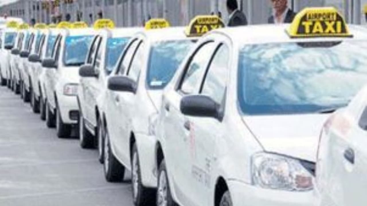 அரசின் உத்தரவை காற்றில் பறக்கவிட்ட நிதி நிறுவனங்கள்..!! தற்கொலை நோக்கி பயணிக்கும் கால்டாக்ஸி ஓட்டுனர்கள்..??