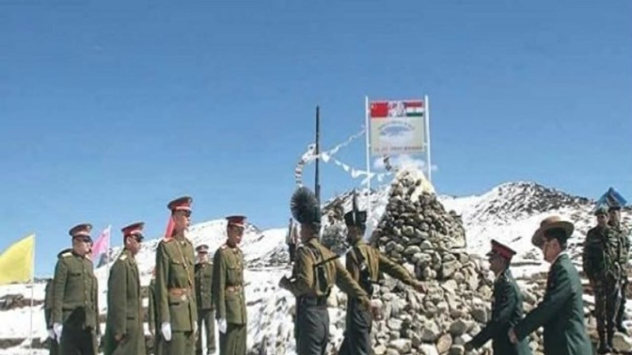 எல்லையில் அத்துமீறும் சீன ராணுவம்.. ஒரே நாளில் 2 முறை ஊடுருவல்!! எல்லையில் அத்துமீறும் சீன ராணுவம்.. ஒரே நாளில் 2 முறை ஊடுருவல்!!