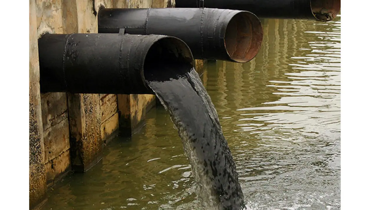 ಚಿತಾಭಸ್ಮ ವಿಸರ್ಜಿಸುವುದರಿಂದ ಗಂಗೆ ಮಲಿನವಾಗುತ್ತಿದೆ ಎಂದ ಕೇಂದ್ರ ಸಚಿವ