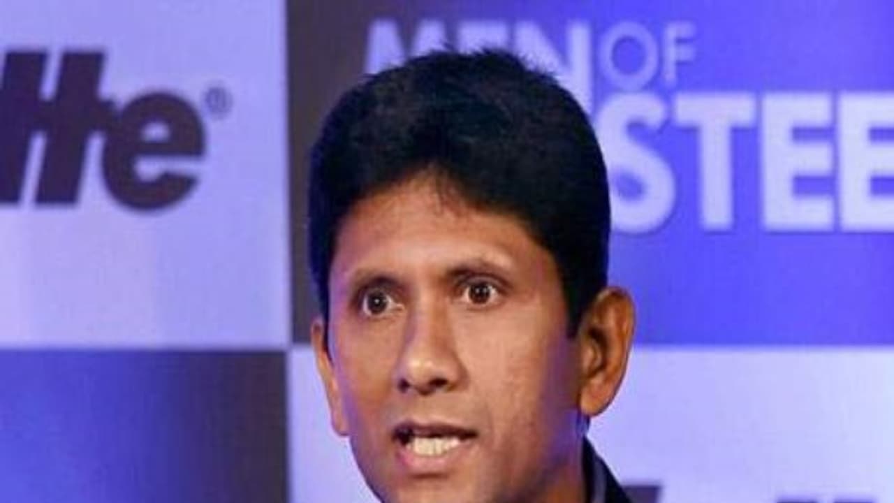 இந்திய ஜூனியர் கிரிக்கெட் அணியின் தேர்வுக் குழு தலைவர் வெங்கடேஷ் பிரசாத் ராஜிநாமா. ஏன்? இந்திய ஜூனியர் கிரிக்கெட் அணியின் தேர்வுக் குழு தலைவர் வெங்கடேஷ் பிரசாத் ராஜிநாமா. ஏன்?