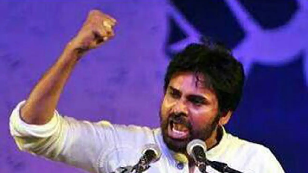 Jana Sena supremo Pawan Kalyan to contest in 2019 General elections