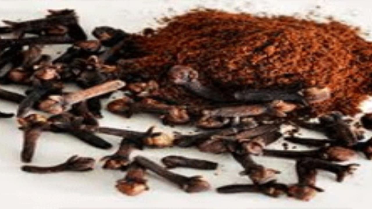 இதோ! கிராம்பில் இருக்கும் பலவித மருத்துவ குணங்கள்.. இதோ! கிராம்பில் இருக்கும் பலவித மருத்துவ குணங்கள்..