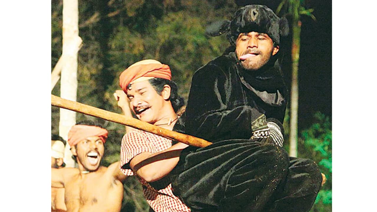 ಮಲೆಗಳಲ್ಲಿ ಮದುಮಗಳು ನಾಟಕದ 'ಹುಲಿಯ' ಖ್ಯಾತಿಯ ಅನಿಲ್ ನಾಟಕದ ಬಗ್ಗೆ ಹೇಳುವುದೇನು? ಮಲೆಗಳಲ್ಲಿ ಮದುಮಗಳು ನಾಟಕದ 'ಹುಲಿಯ' ಖ್ಯಾತಿಯ ಅನಿಲ್ ನಾಟಕದ ಬಗ್ಗೆ ಹೇಳುವುದೇನು?