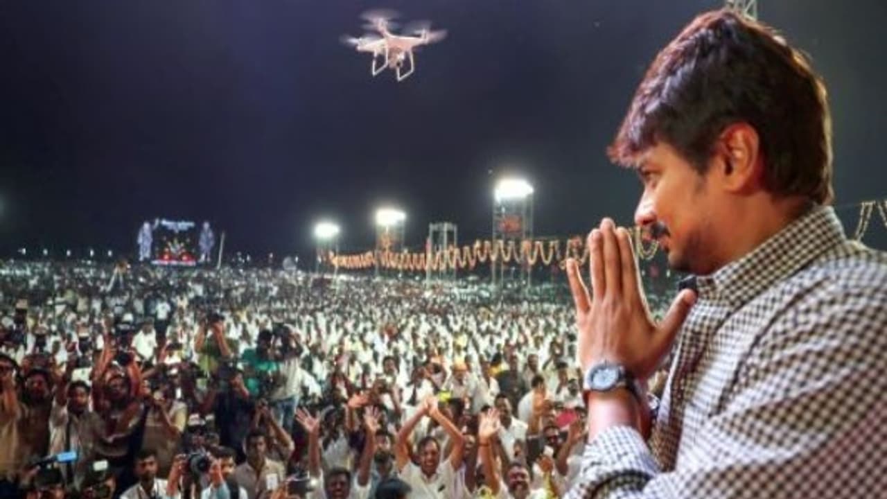 தென் சென்னை தொகுதியில் உதயநிதி.. திமுகவினருக்கு வந்த ஆசை! தென் சென்னை தொகுதியில் உதயநிதி.. திமுகவினருக்கு வந்த ஆசை!