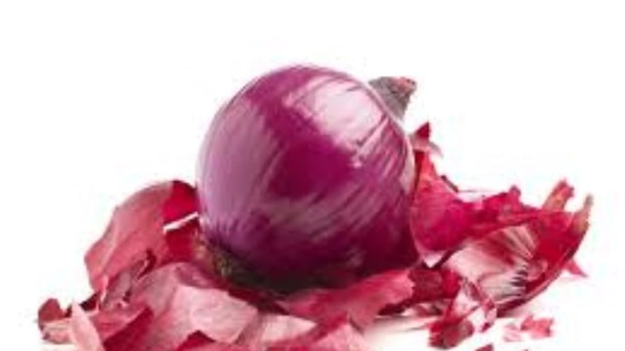 இனி வெங்காய தோலை தூக்கி எறிய வேண்டாம்! இப்படி பயன்படுத்தி உடல் ஆரோக்கியம் பெறுங்கள்...