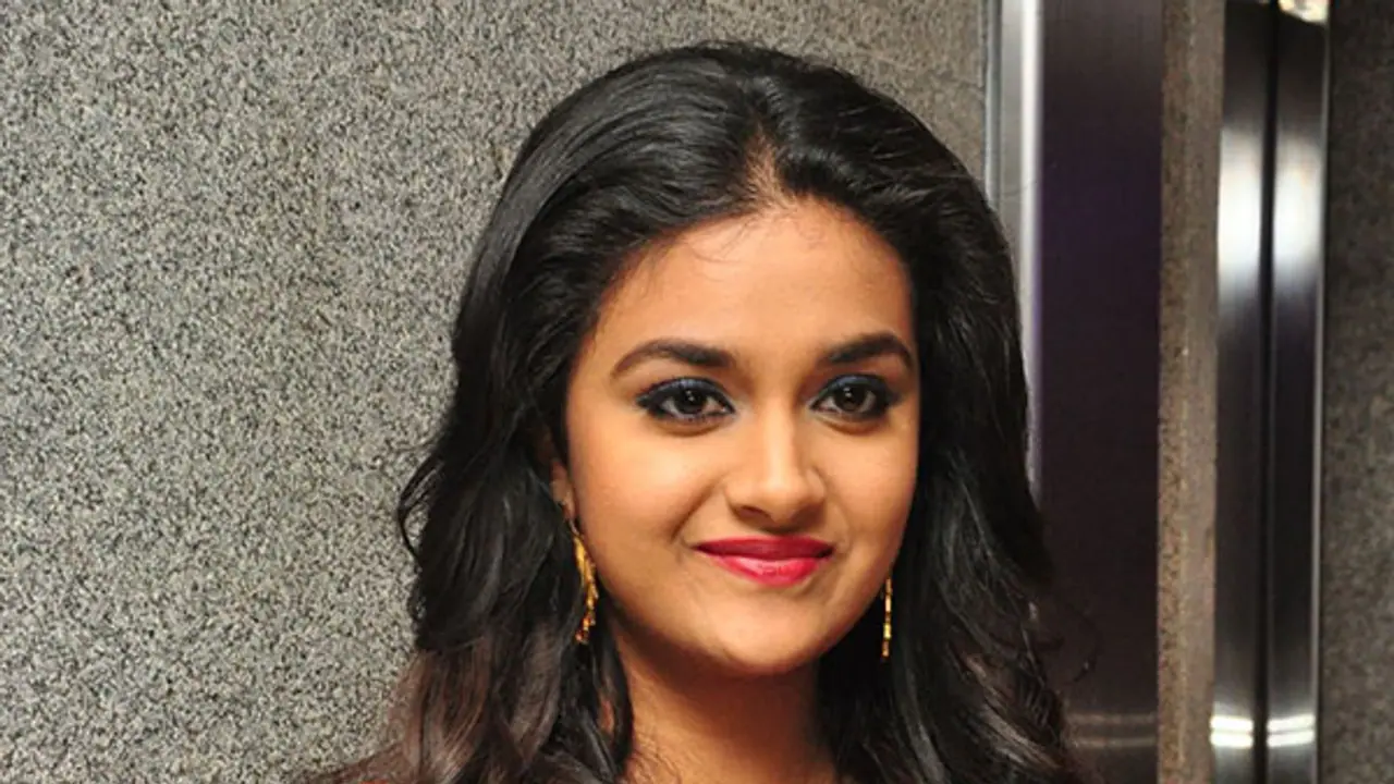 ഒടുവില്‍ കീര്‍ത്തിയെ വിഘ്‌നേഷ് ശിവന്‍ സിസ്റ്റ്റാക്കി, വീഡിയോ