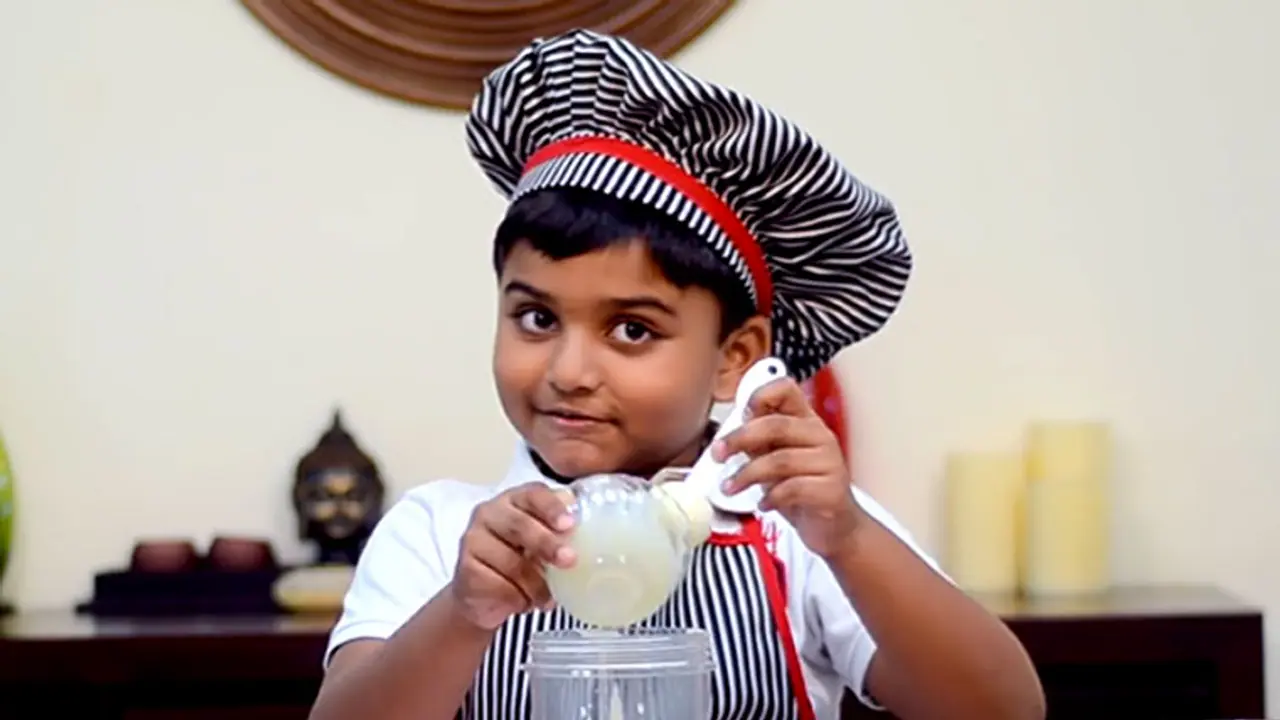 പുട്ടുകുറ്റി വഴി പ്രശസ്തിയിലേക്കുയര്ന്ന മലയാളി പയ്യന് പുട്ടുകുറ്റി വഴി പ്രശസ്തിയിലേക്കുയര്ന്ന മലയാളി പയ്യന്