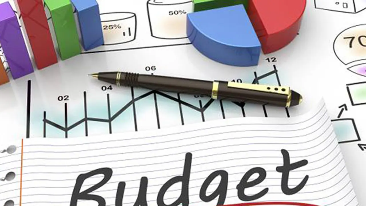 தத்தளிக்கும் பொருளாதாரத்தை கரைசேர்ப்பாரா நிர்மலா சீதாராமன்..?