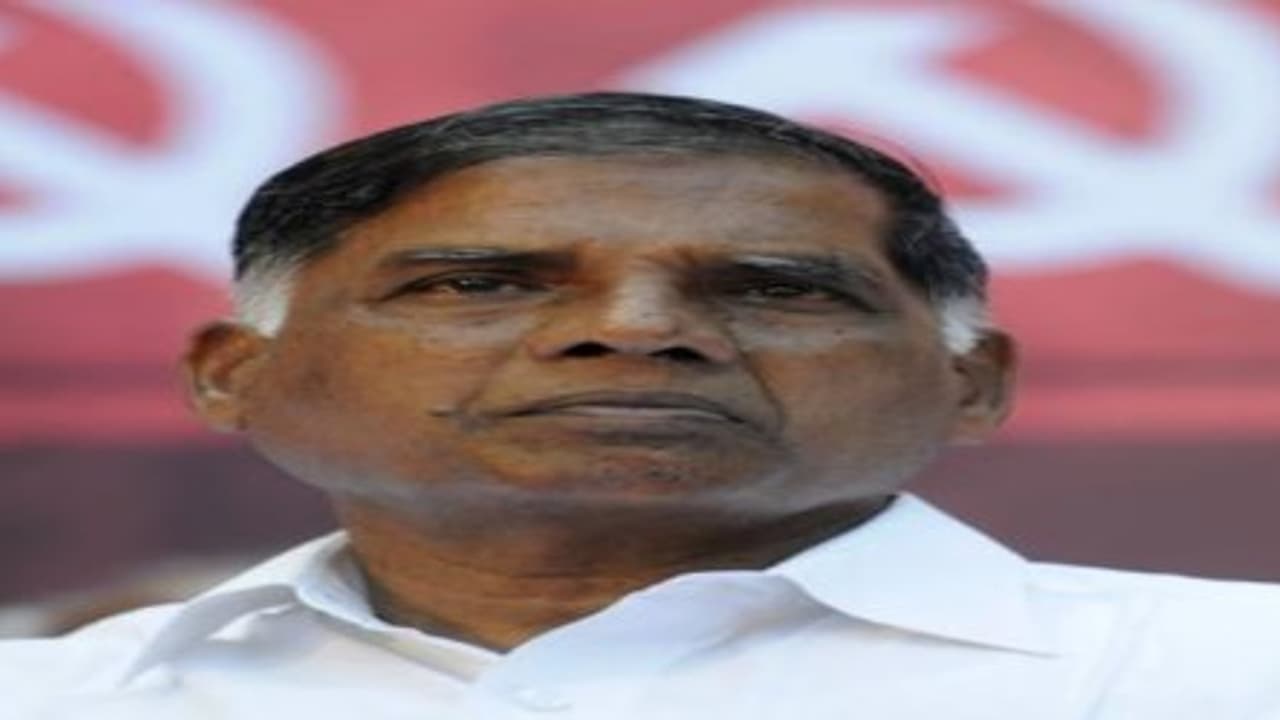 பாஜகவை தடுத்த நிறுத்த கங்கணம் கட்டும் கம்யூனிஸ்டுகள்.. திமுக கூட்டணி வெற்றிபெற உழைக்க அழைப்பு.. பாஜகவை தடுத்த நிறுத்த கங்கணம் கட்டும் கம்யூனிஸ்டுகள்.. திமுக கூட்டணி வெற்றிபெற உழைக்க அழைப்பு..