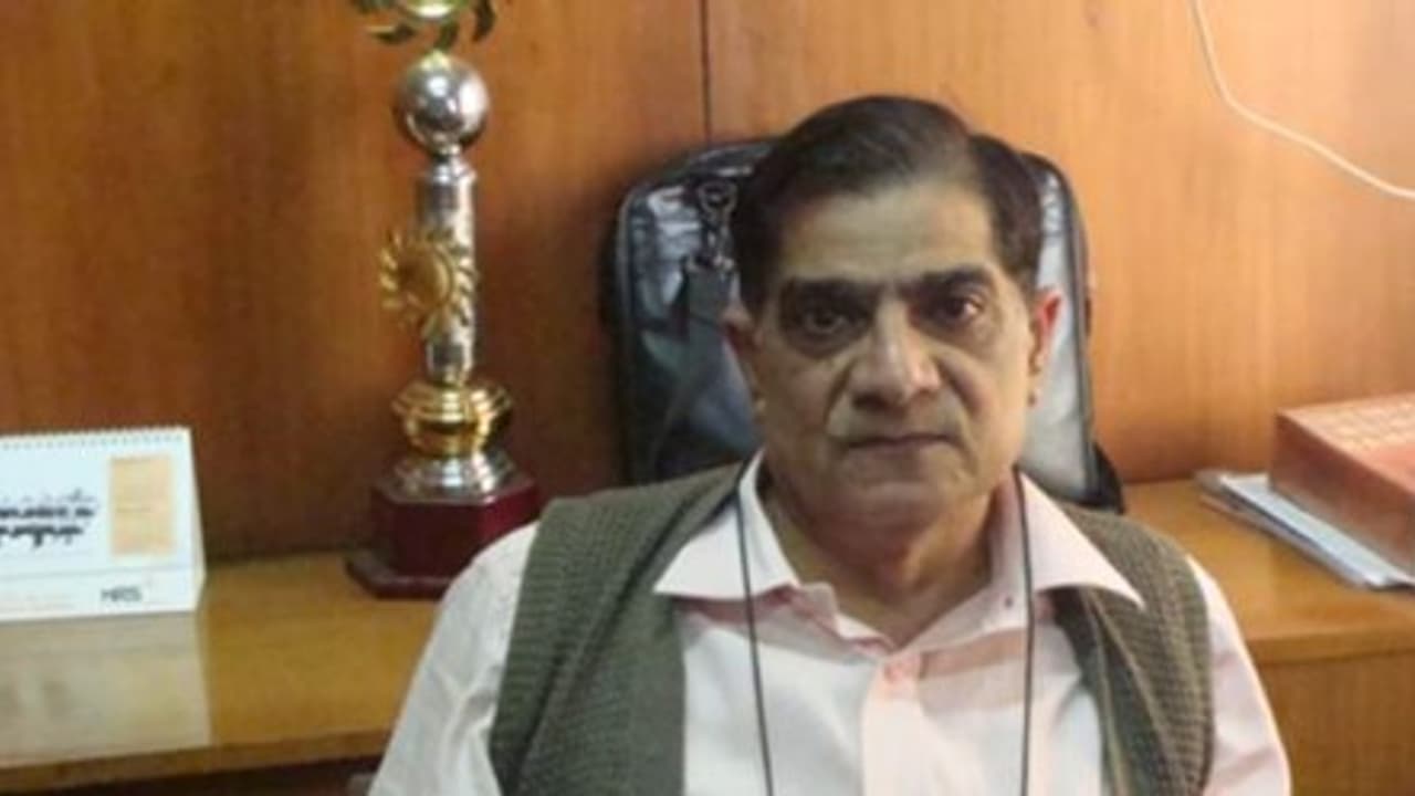 விரைவில் கைதாகிறார் தமிழக அரசு ஆலோசகர் பதவியை ராஜினாமா செய்ததால் பரபரப்பு விரைவில் கைதாகிறார் தமிழக அரசு ஆலோசகர் பதவியை ராஜினாமா செய்ததால் பரபரப்பு