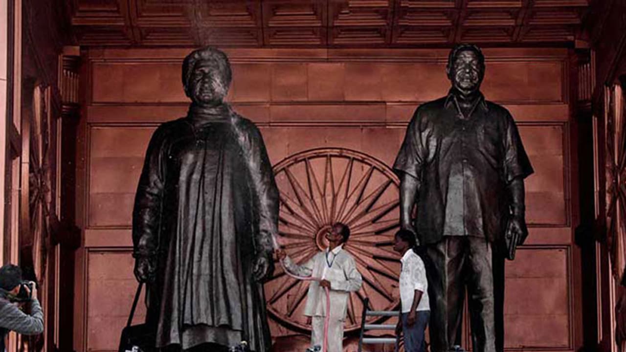 Mayawati: Only development, no statues, if voted to power Mayawati: Only development, no statues, if voted to power