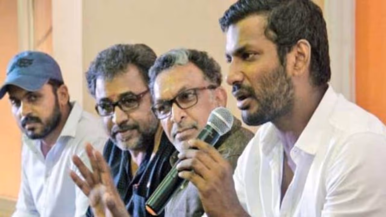 களம் இறங்கும் திரையுலகினர்.…. காவிரி, ஸ்டெர்லைட் பிரச்சனைக்காக அறவழிப் போராட்டம்…. களம் இறங்கும் திரையுலகினர்.…. காவிரி, ஸ்டெர்லைட் பிரச்சனைக்காக அறவழிப் போராட்டம்….