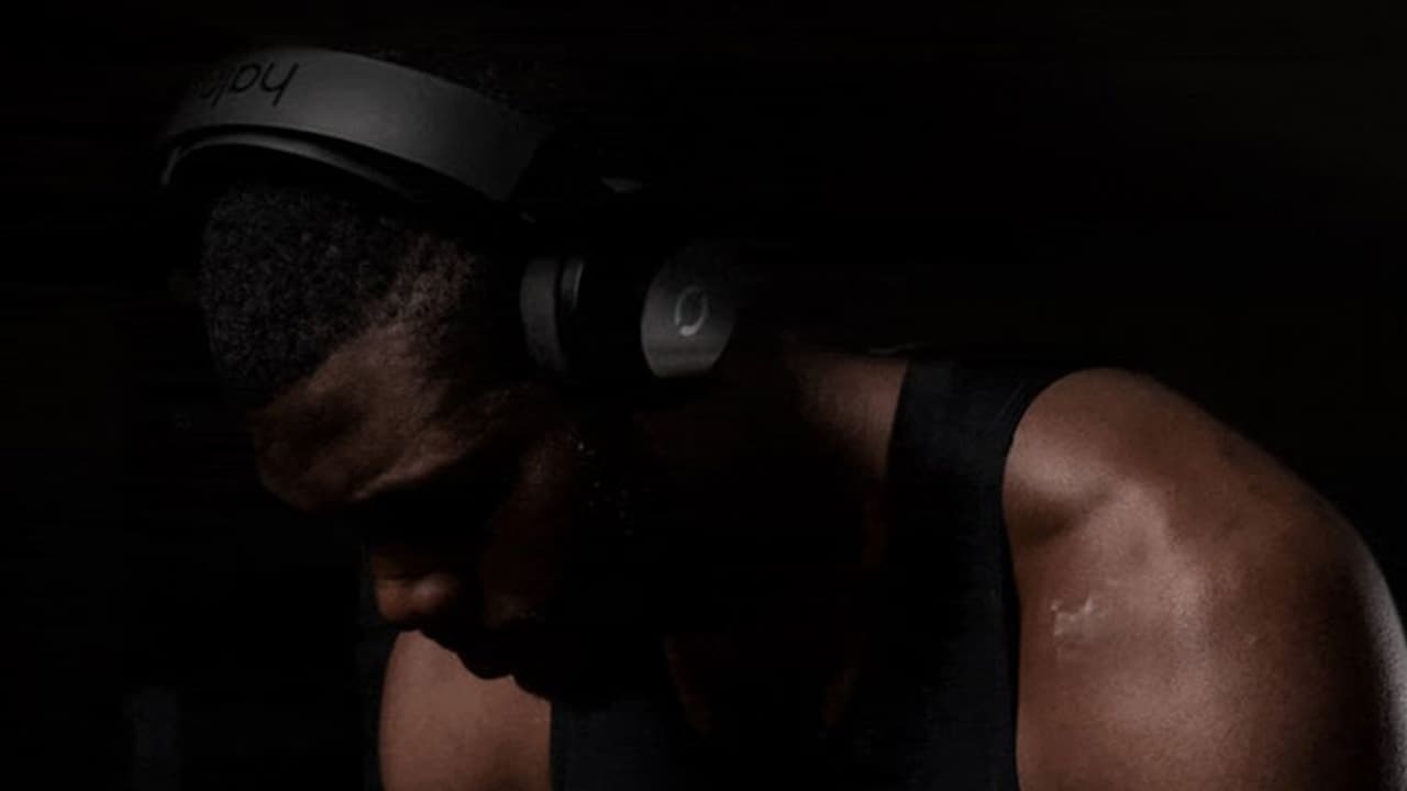 ಹೆಡ್ ಫೋನ್ ಹಾಕಿ ಮಲಗಿದವನು ಯಮನ ಪಾದ ಸೇರಿದ! ಹೆಡ್ ಫೋನ್ ಹಾಕಿ ಮಲಗಿದವನು ಯಮನ ಪಾದ ಸೇರಿದ!