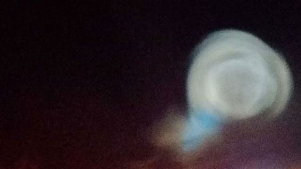 റഷ്യന് ആകാശത്ത് അജ്ഞാത ' പുകതളിക' റഷ്യന് ആകാശത്ത് അജ്ഞാത ' പുകതളിക'