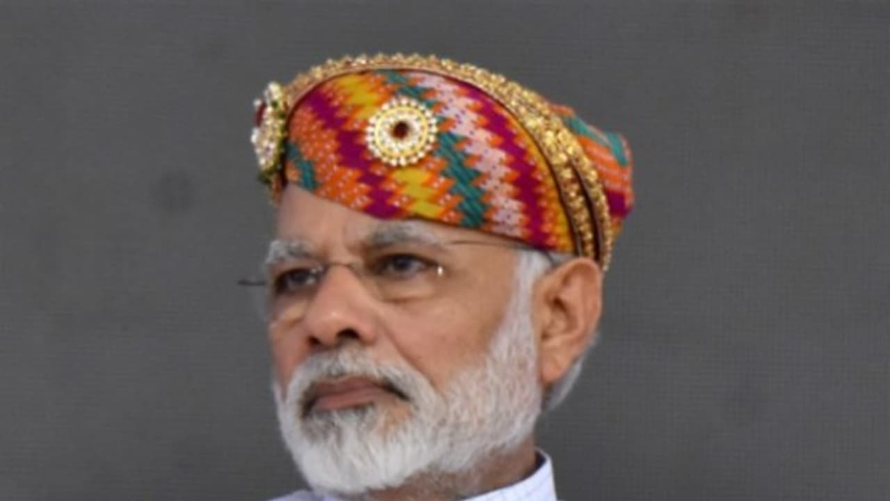 கடவுள் கிருஷ்ணரின் அவதாரம் பிரதமர் மோடி! சொன்னது பாஜக எம்.எல்.ஏ...! கடவுள் கிருஷ்ணரின் அவதாரம் பிரதமர் மோடி! சொன்னது பாஜக எம்.எல்.ஏ...!