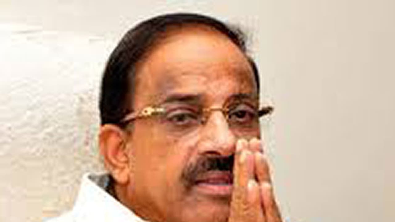 రాజకీయాల కోసం రాజకీయం చేయలేదు : తుమ్మల నాగేశ్వరరావు సంచలన వ్యాఖ్యలు రాజకీయాల కోసం రాజకీయం చేయలేదు : తుమ్మల నాగేశ్వరరావు సంచలన వ్యాఖ్యలు