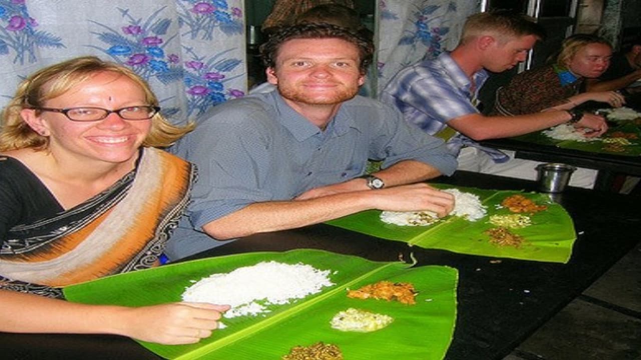 சம்மணமிட்டு அமர்ந்து சாப்பிடுவது ஏன்...??? சம்மணமிட்டு அமர்ந்து சாப்பிடுவது ஏன்...???