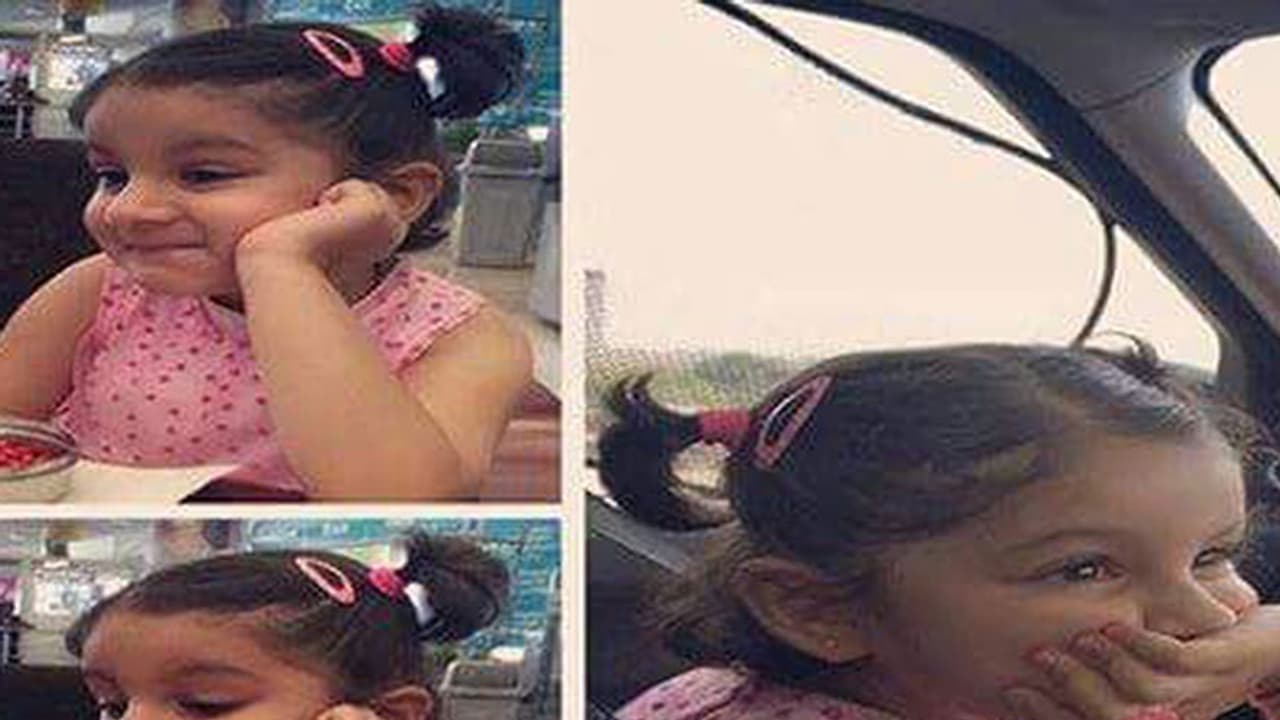 స్పైడర్ సాంగ్ పాడుతూ షేక్ చేస్తున్న మహేష్ బాబు కూతురు సితార స్పైడర్ సాంగ్ పాడుతూ షేక్ చేస్తున్న మహేష్ బాబు కూతురు సితార