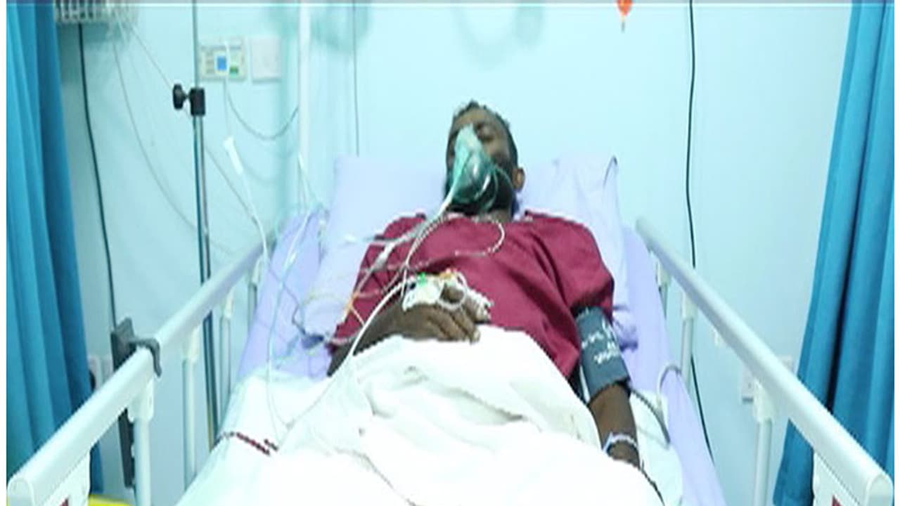 ഇരു വൃക്കകളും തകരാറിലായ മലയാളി യുവാവ് മസ്കറ്റില് ചികിത്സാസഹായം തേടുന്നു ഇരു വൃക്കകളും തകരാറിലായ മലയാളി യുവാവ് മസ്കറ്റില് ചികിത്സാസഹായം തേടുന്നു