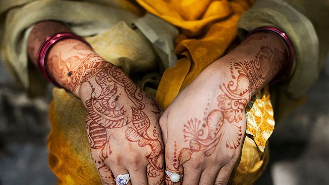 కొన్ని క్షణాల్లోనే పెళ్ళి: ప్రియురాలి కిడ్నాప్, ప్రియుడిపై దాడి కొన్ని క్షణాల్లోనే పెళ్ళి: ప్రియురాలి కిడ్నాప్, ప్రియుడిపై దాడి