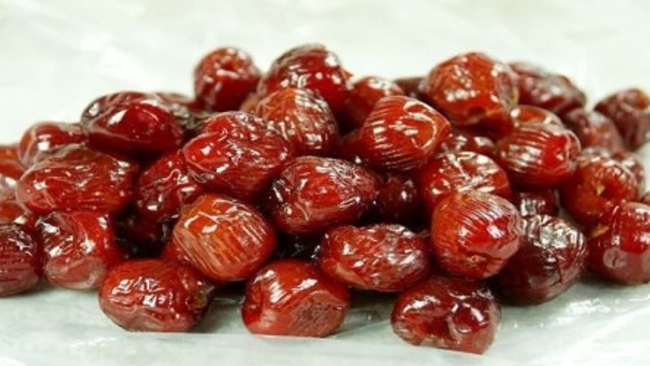 சாப்பிட்ட உடனே உடலுக்கு சக்தியைத் தரும் பேரீச்சம்பழத்தின் பிற மருத்துவ குணங்கள்… சாப்பிட்ட உடனே உடலுக்கு சக்தியைத் தரும் பேரீச்சம்பழத்தின் பிற மருத்துவ குணங்கள்…