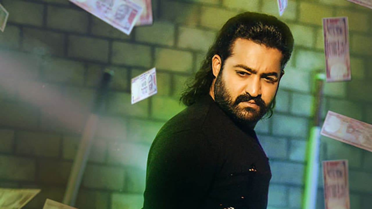 వినాయక చవితి పండుగ రోజున కుశ లుక్ తో ఎన్టీఆర్ సర్ప్రైజ్ వినాయక చవితి పండుగ రోజున కుశ లుక్ తో ఎన్టీఆర్ సర్ప్రైజ్