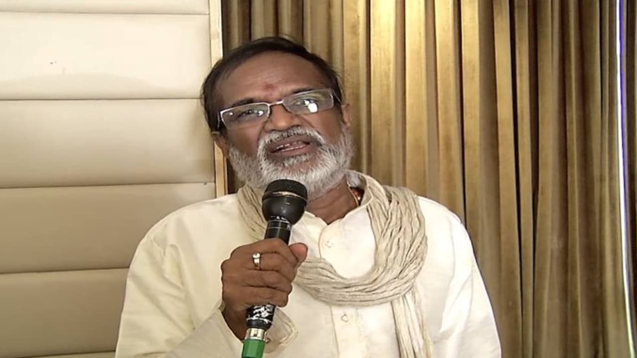 ராயல்டி வாங்கித்தான் பிழைக்கும் நிலைமை வந்துவிட்டதா? இளையராஜாவுக்கு கங்கை அமரன் கேள்வி...