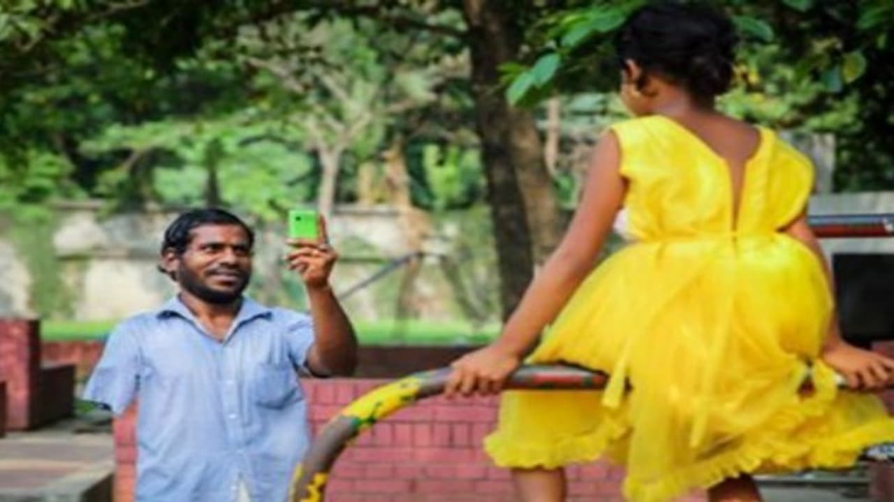 பிச்சை எடுத்து , தன் ஆசை மகளின் கனவை நிறைவேற்றிய தந்தை....! பிச்சை எடுத்து , தன் ஆசை மகளின் கனவை நிறைவேற்றிய தந்தை....!