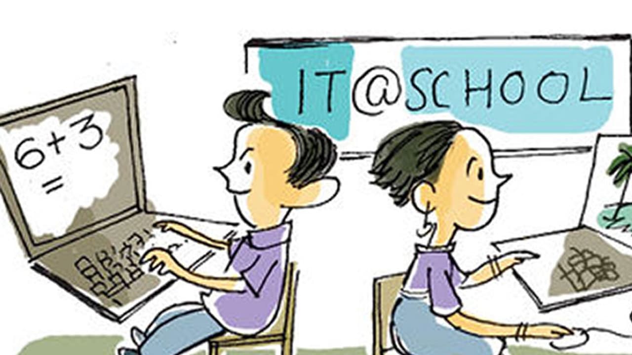 ಇಂಟರ್ನೆಟ್ ಅಪಾಯದ ಕುರಿತು ಶಾಲಾ ಮಕ್ಕಳಿಗೆ ನೈತಿಕತೆ ಪಾಠ ಇಂಟರ್ನೆಟ್ ಅಪಾಯದ ಕುರಿತು ಶಾಲಾ ಮಕ್ಕಳಿಗೆ ನೈತಿಕತೆ ಪಾಠ