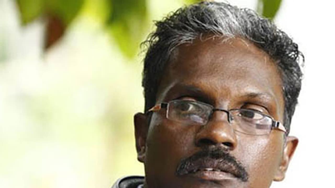 മോഹന്ലാലിനു മറുപടിയുമായി ഡോ: ബിജു മോഹന്ലാലിനു മറുപടിയുമായി ഡോ: ബിജു