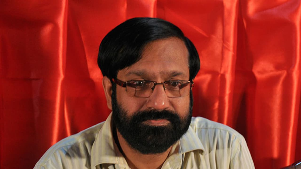 ഭീഷണി കത്ത്: കെ.പി രാമനുണ്ണിക്ക് പൊലീസ് സുരക്ഷ ഏര്പ്പെടുത്തി ഭീഷണി കത്ത്: കെ.പി രാമനുണ്ണിക്ക് പൊലീസ് സുരക്ഷ ഏര്പ്പെടുത്തി