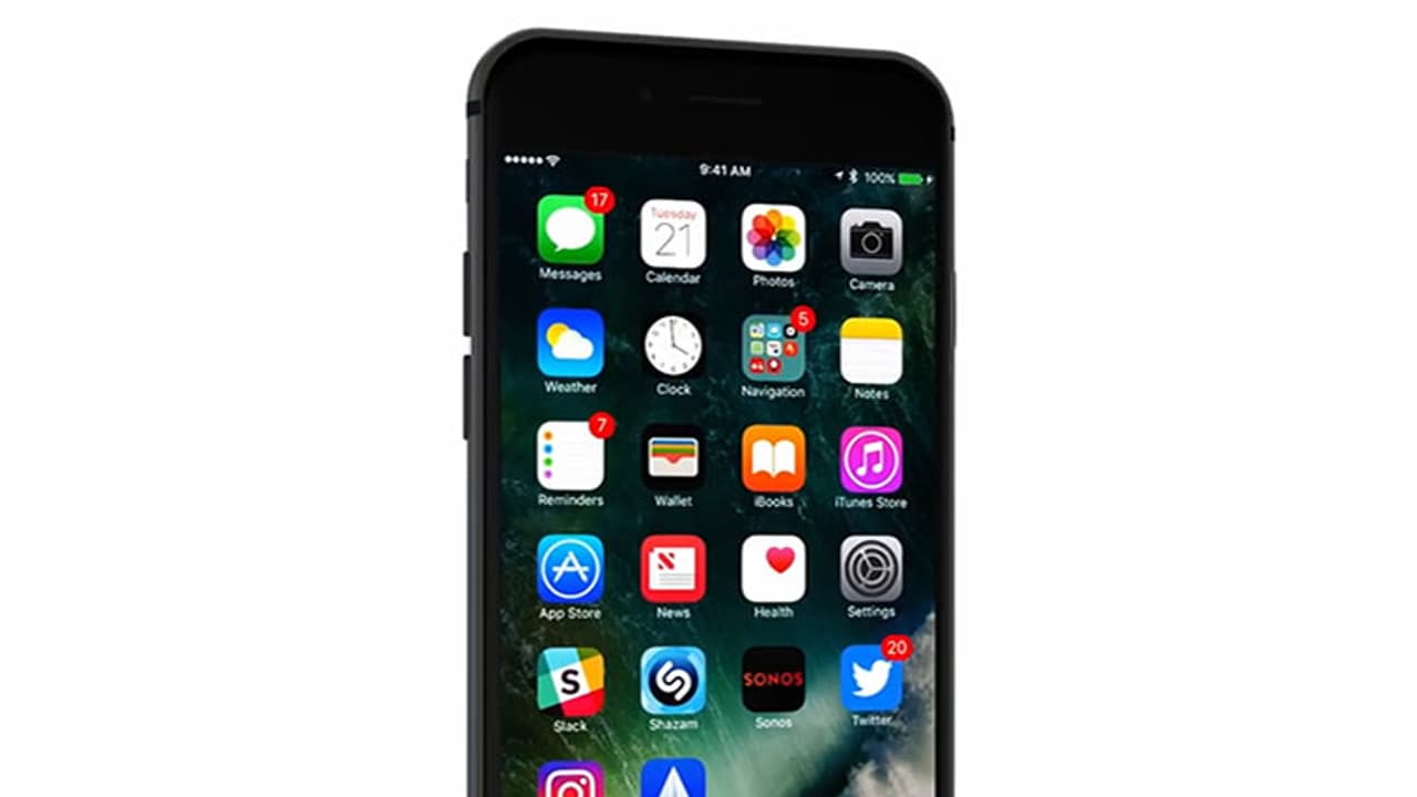 iPhone 8 design leak puts an end to the curved OLED display dream?