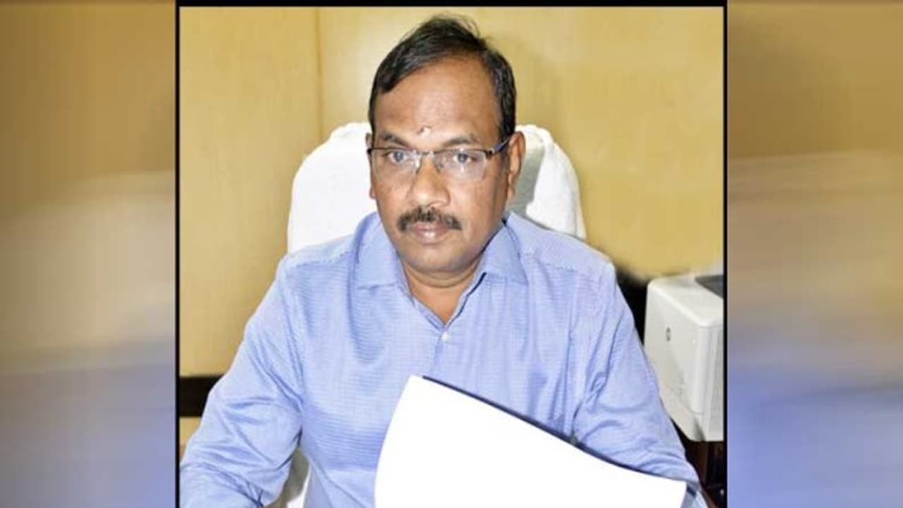 கடலூர் மாவட்ட மீனவர்கள் மீன்பிடிக்க கடலுக்கு செல்ல வேண்டாம் ஆட்சியர் வேண்டுகோள்...