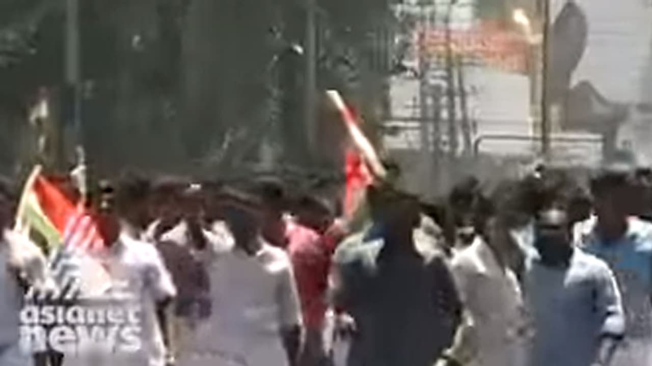 യൂത്ത് കോണ്ഗ്രസ് സമരം തെരുവ് യുദ്ധമായി VIDEO യൂത്ത് കോണ്ഗ്രസ് സമരം തെരുവ് യുദ്ധമായി VIDEO