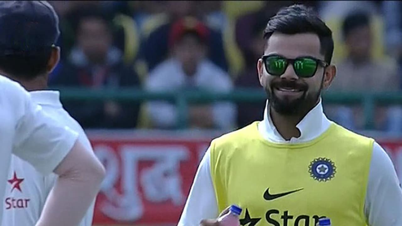 Did you know? Kohli not the first superstar to carry drinks on field Did you know? Kohli not the first superstar to carry drinks on field