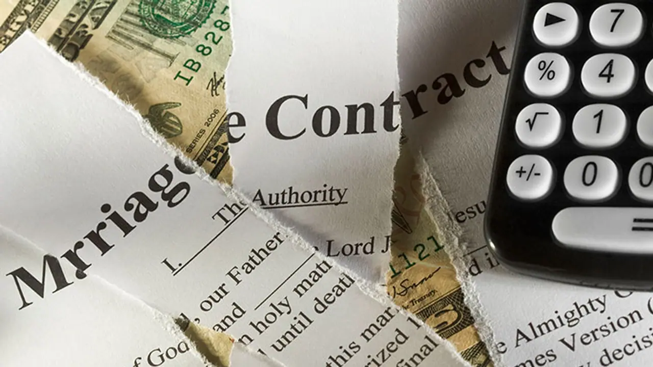 With just 2.76% of India's population, this state tops matrimonial cases! With just 2.76% of India's population, this state tops matrimonial cases!