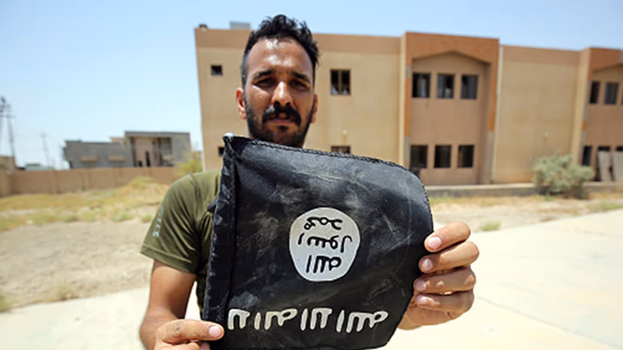 Ismail Shafi interrogated for 6 hours on ISIS speech Ismail Shafi interrogated for 6 hours on ISIS speech