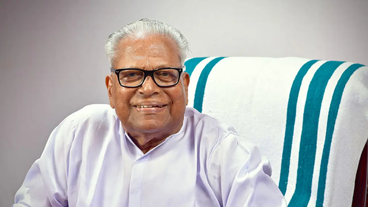 തല നരച്ച യുവത്വം; വിഎസിന് ഇന്ന് പിറന്നാള് മധുരം തല നരച്ച യുവത്വം; വിഎസിന് ഇന്ന് പിറന്നാള് മധുരം