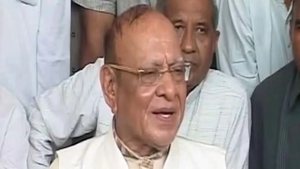 జాతీయ రాజకీయాలు: కేసీఆర్తో గుజరాత్ మాజీ సీఎం శంకర్ సింగ్ వాఘేలా భేటీ జాతీయ రాజకీయాలు: కేసీఆర్తో గుజరాత్ మాజీ సీఎం శంకర్ సింగ్ వాఘేలా భేటీ