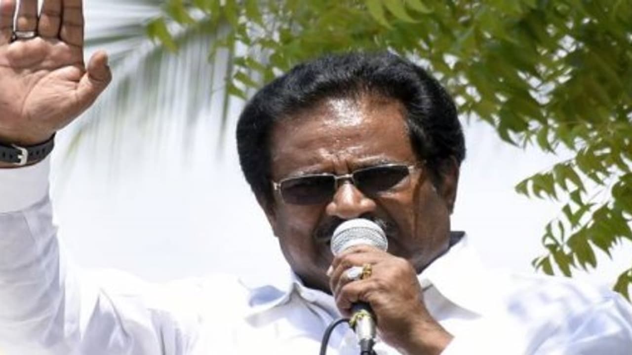 "நீட் தேர்வு விவகாரத்தில் தமிழக அரசு பலவீனமாகி விட்டது" சாட்டையை சுழற்றும் திருநாவுக்கரசர் "நீட் தேர்வு விவகாரத்தில் தமிழக அரசு பலவீனமாகி விட்டது" சாட்டையை சுழற்றும் திருநாவுக்கரசர்