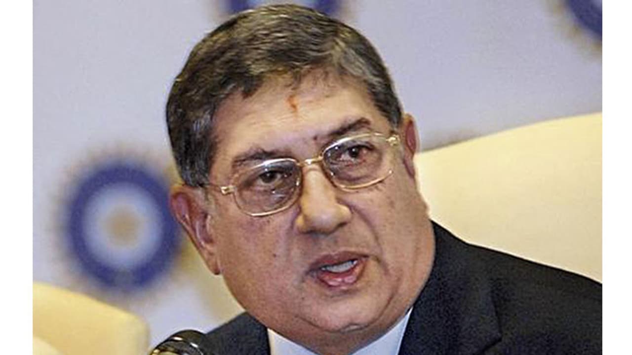 തിരിച്ചുവരവിനുള്ള ശ്രീനിവാസന്റെ മോഹങ്ങള്ക്ക് തടയിട്ട് വിനോദ് റായ് സമിതി തിരിച്ചുവരവിനുള്ള ശ്രീനിവാസന്റെ മോഹങ്ങള്ക്ക് തടയിട്ട് വിനോദ് റായ് സമിതി