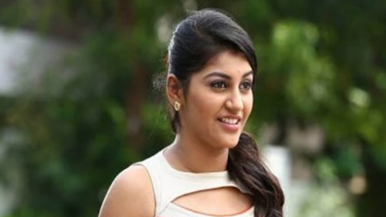 கல்யாணத்துக்குமுன் பெண்கள் கன்னித்தன்மை இழப்பதில் தப்பே இல்ல...! நடிகை யாஷிகா கல்யாணத்துக்குமுன் பெண்கள் கன்னித்தன்மை இழப்பதில் தப்பே இல்ல...! நடிகை யாஷிகா