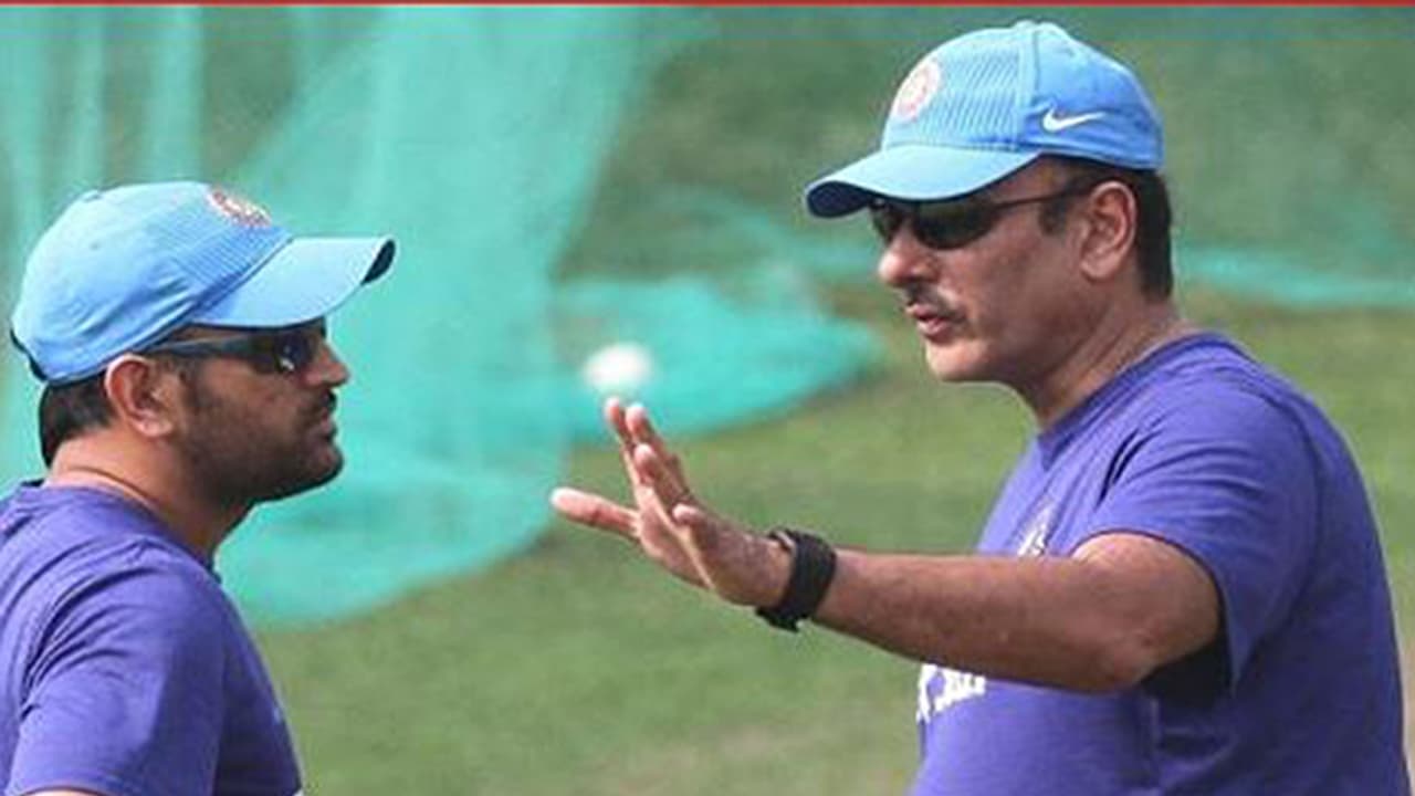 ಧೋನಿ ಬಗ್ಗೆ ಕೋಚ್ ರವಿಶಾಸ್ತ್ರಿ ನೀಡಿದ 'ಶಾಕಿಂಗ್' ಹೇಳಿಕೆಯಿಂದ ಆಶ್ಚರ್ಯರಾದ ಅಭಿಮಾನಿಗಳು ! ಧೋನಿ ಬಗ್ಗೆ ಕೋಚ್ ರವಿಶಾಸ್ತ್ರಿ ನೀಡಿದ 'ಶಾಕಿಂಗ್' ಹೇಳಿಕೆಯಿಂದ ಆಶ್ಚರ್ಯರಾದ ಅಭಿಮಾನಿಗಳು !