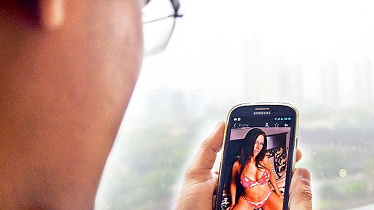 ರೈಲ್ವೇ ವೆಬ್ಸೈಟ್ನಲ್ಲಿ ಅಶ್ಲೀಲ ಫೋಟೋ: ಕಂಪ್ಲೆಂಟ್ ಕೊಟ್ಟವನಿಗೆ ಇಲಾಖೆ ಕೊಟ್ಟ ಉತ್ತರ? ರೈಲ್ವೇ ವೆಬ್ಸೈಟ್ನಲ್ಲಿ ಅಶ್ಲೀಲ ಫೋಟೋ: ಕಂಪ್ಲೆಂಟ್ ಕೊಟ್ಟವನಿಗೆ ಇಲಾಖೆ ಕೊಟ್ಟ ಉತ್ತರ?