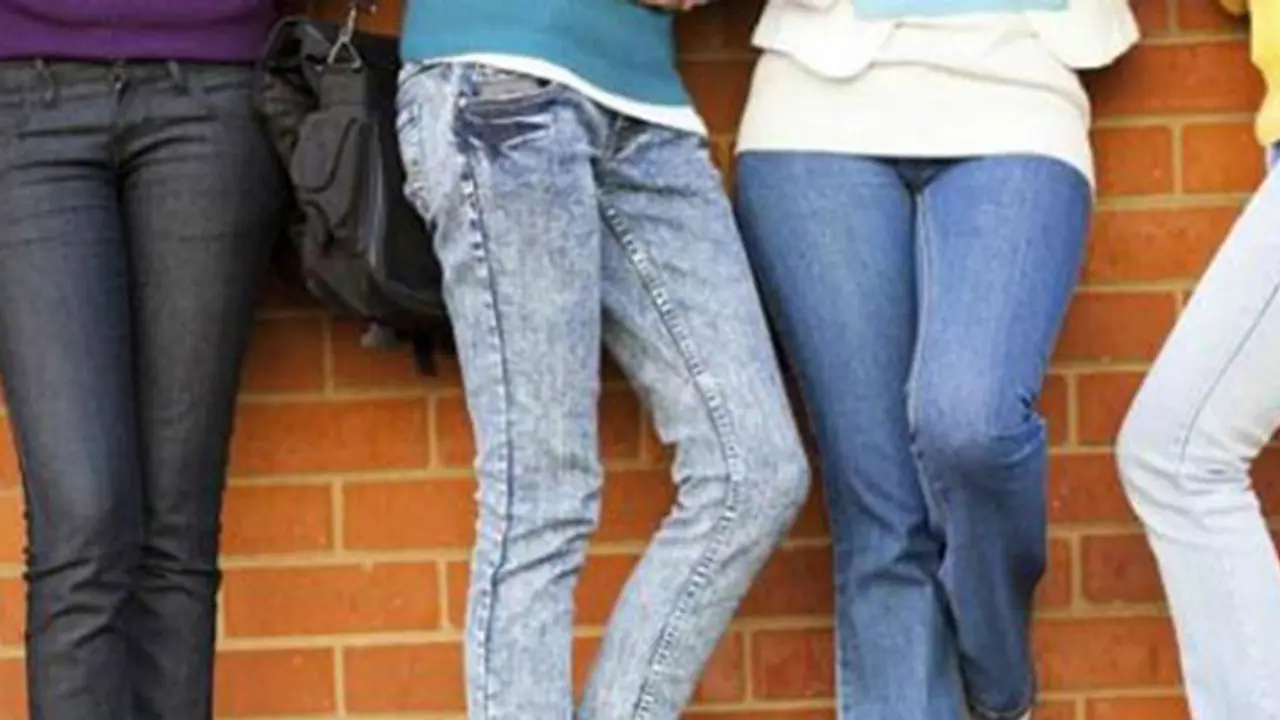 ವಿಧಾನಸಭಾ ಸಚಿವಾಲಯದಲ್ಲಿ ಜೀನ್ಸ್ ಟಿ ಶರ್ಟ್ ನಿಷೇಧ; ತಕ್ಷಣದಿಂದ ಆದೇಶ ಜಾರಿ! ವಿಧಾನಸಭಾ ಸಚಿವಾಲಯದಲ್ಲಿ ಜೀನ್ಸ್ ಟಿ ಶರ್ಟ್ ನಿಷೇಧ; ತಕ್ಷಣದಿಂದ ಆದೇಶ ಜಾರಿ!