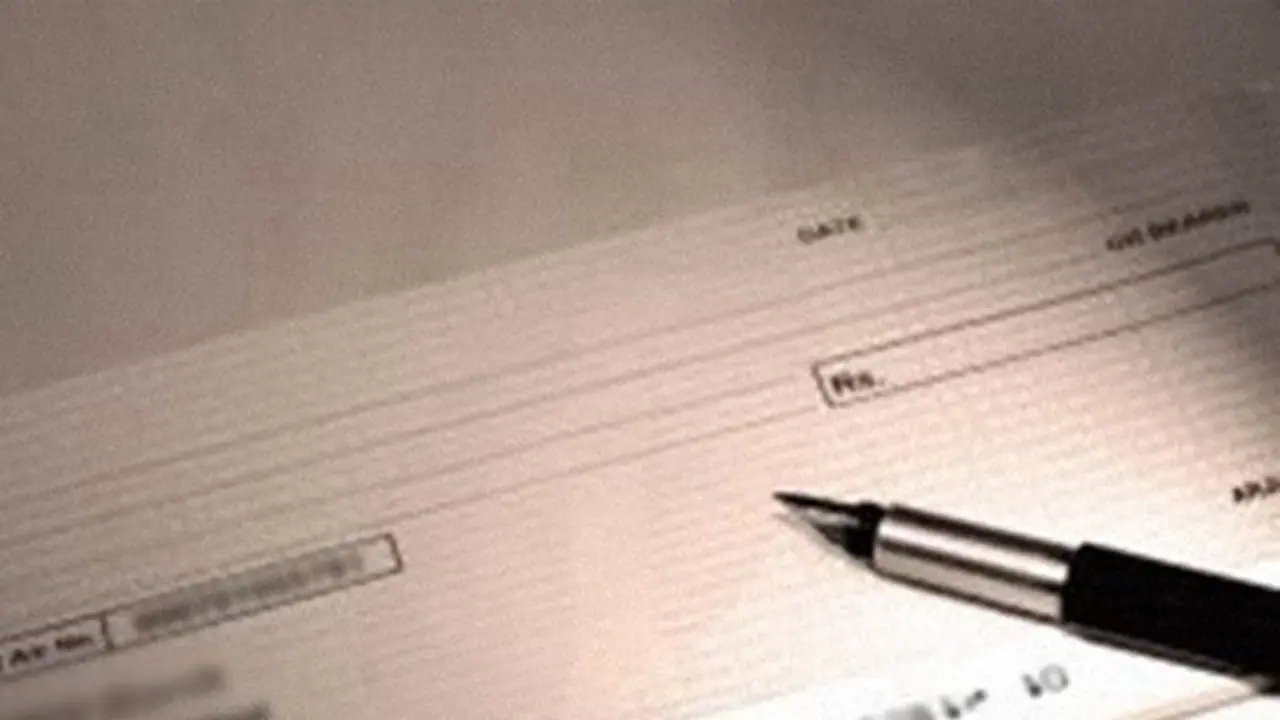 ಸುಮ್ ಸುಮ್ನೆ ನೆರೆ ಪರಿಹಾರ ಪಡೆದ್ರೆ ಕ್ರಿಮಿನಲ್ ಕೇಸಾಗುತ್ತೆ ಹುಷಾರ್..! ಸುಮ್ ಸುಮ್ನೆ ನೆರೆ ಪರಿಹಾರ ಪಡೆದ್ರೆ ಕ್ರಿಮಿನಲ್ ಕೇಸಾಗುತ್ತೆ ಹುಷಾರ್..!