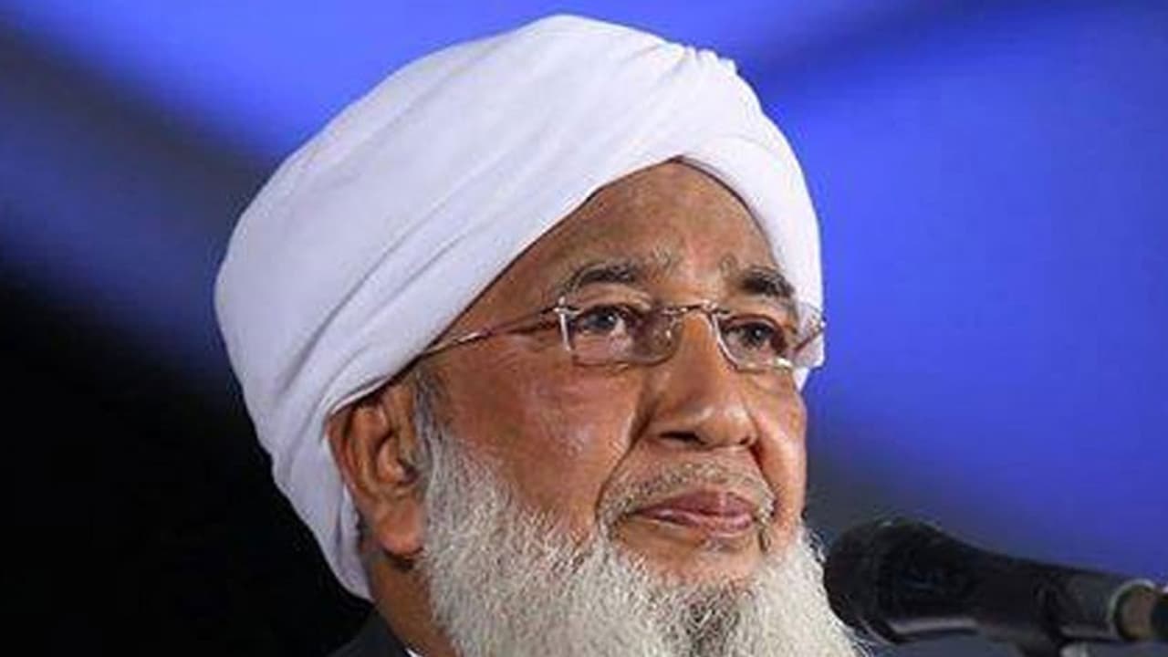 വേങ്ങരയില് ഇടതിനെ പിന്തുണക്കാന് കാന്തപുരം സുന്നികളുടെ തീരുമാനം വേങ്ങരയില് ഇടതിനെ പിന്തുണക്കാന് കാന്തപുരം സുന്നികളുടെ തീരുമാനം